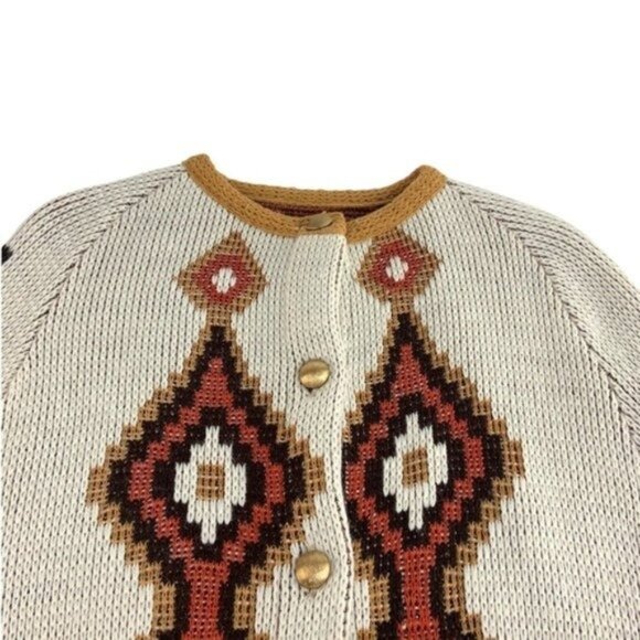 Vintage Knit 1970’s Latin Poncho Button Front Aztec Cape - Picture 3 of 7